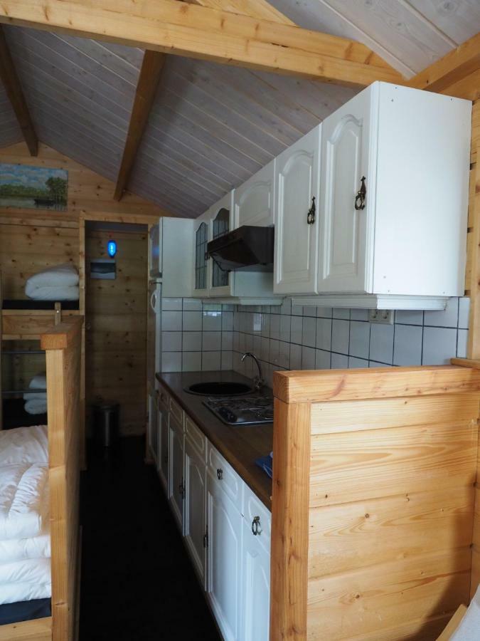 Chalet - Camping 'T Dekske Wintelre Zewnętrze zdjęcie