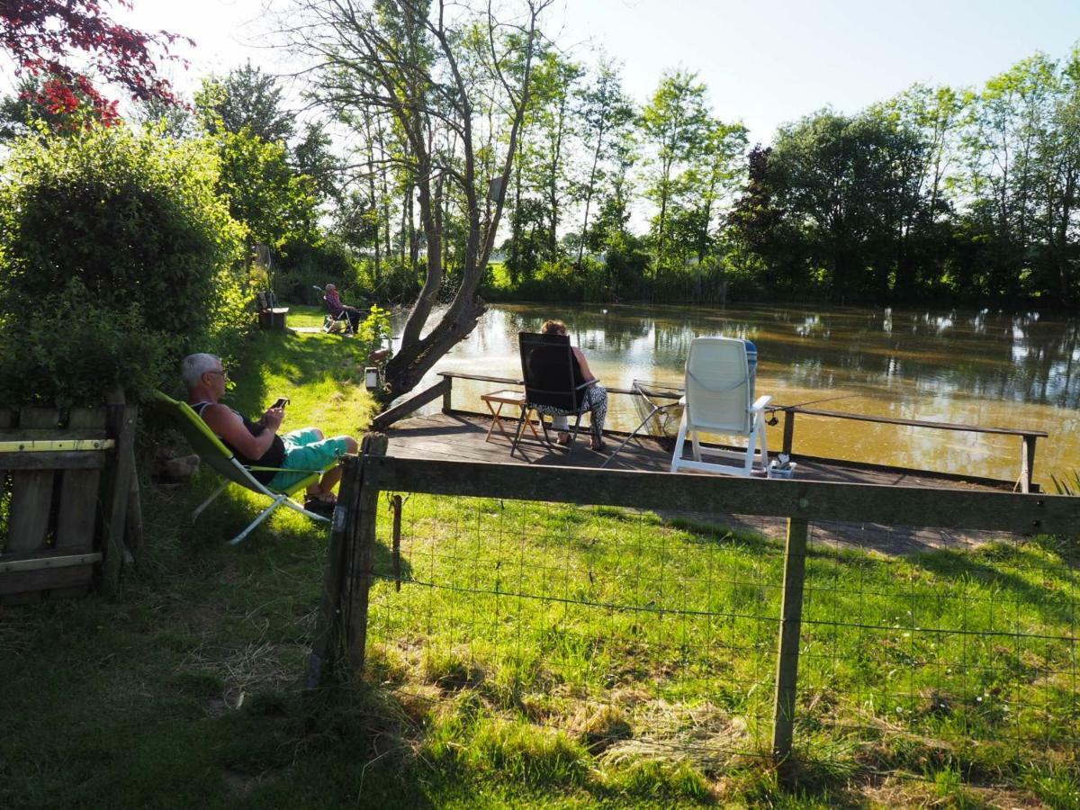 Chalet - Camping 'T Dekske Wintelre Zewnętrze zdjęcie