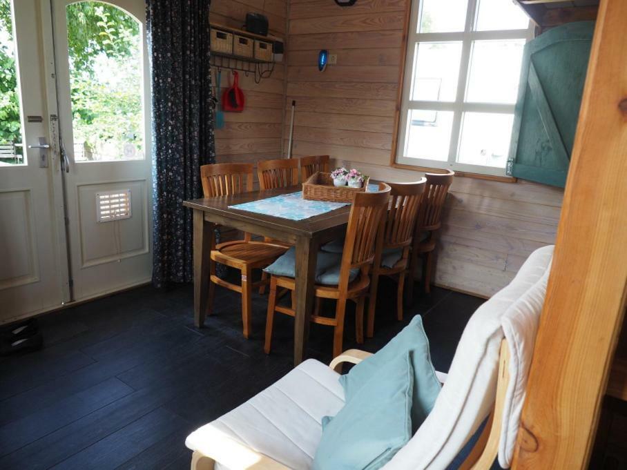 Chalet - Camping 'T Dekske Wintelre Zewnętrze zdjęcie