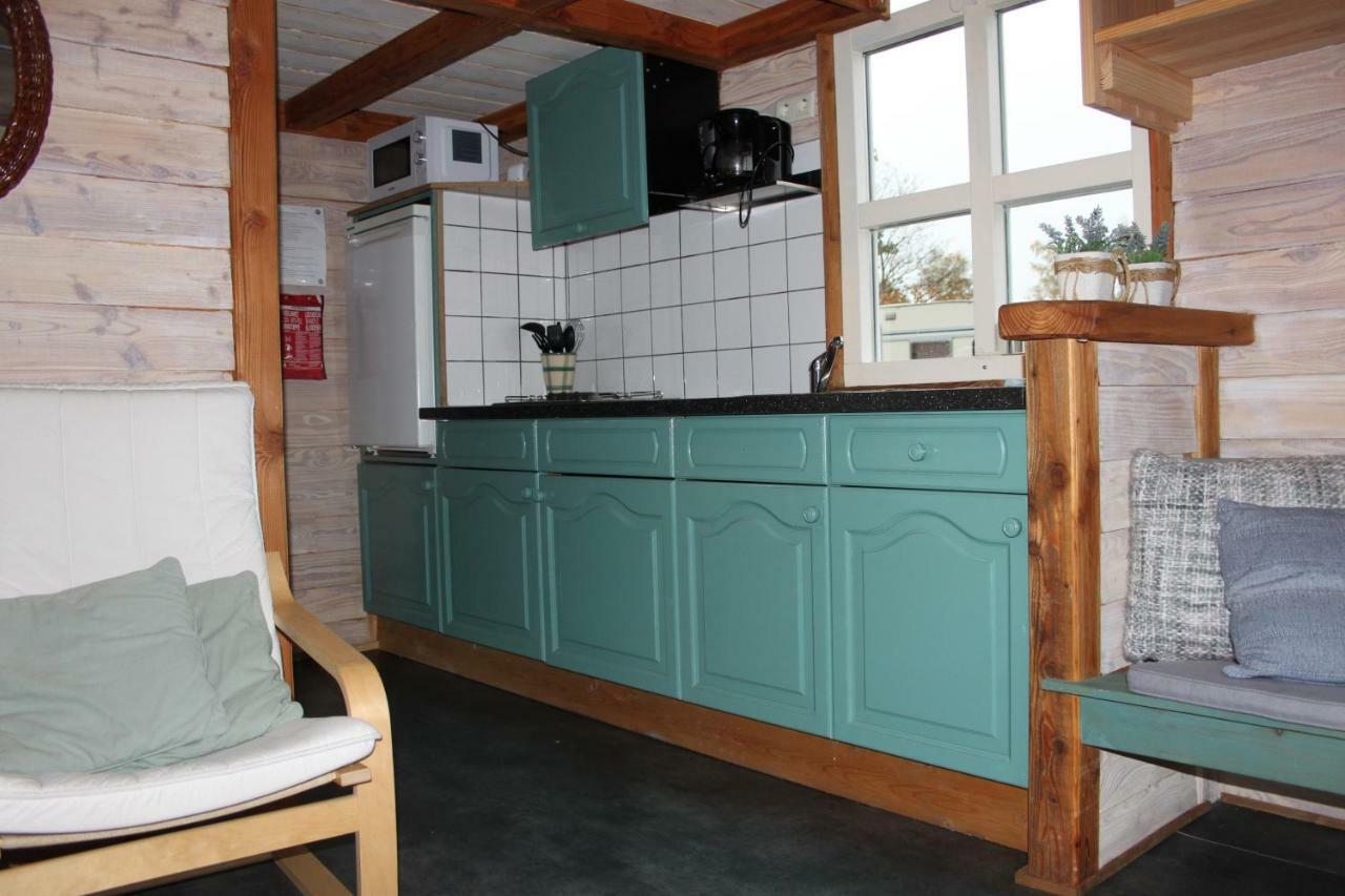 Chalet - Camping 'T Dekske Wintelre Zewnętrze zdjęcie